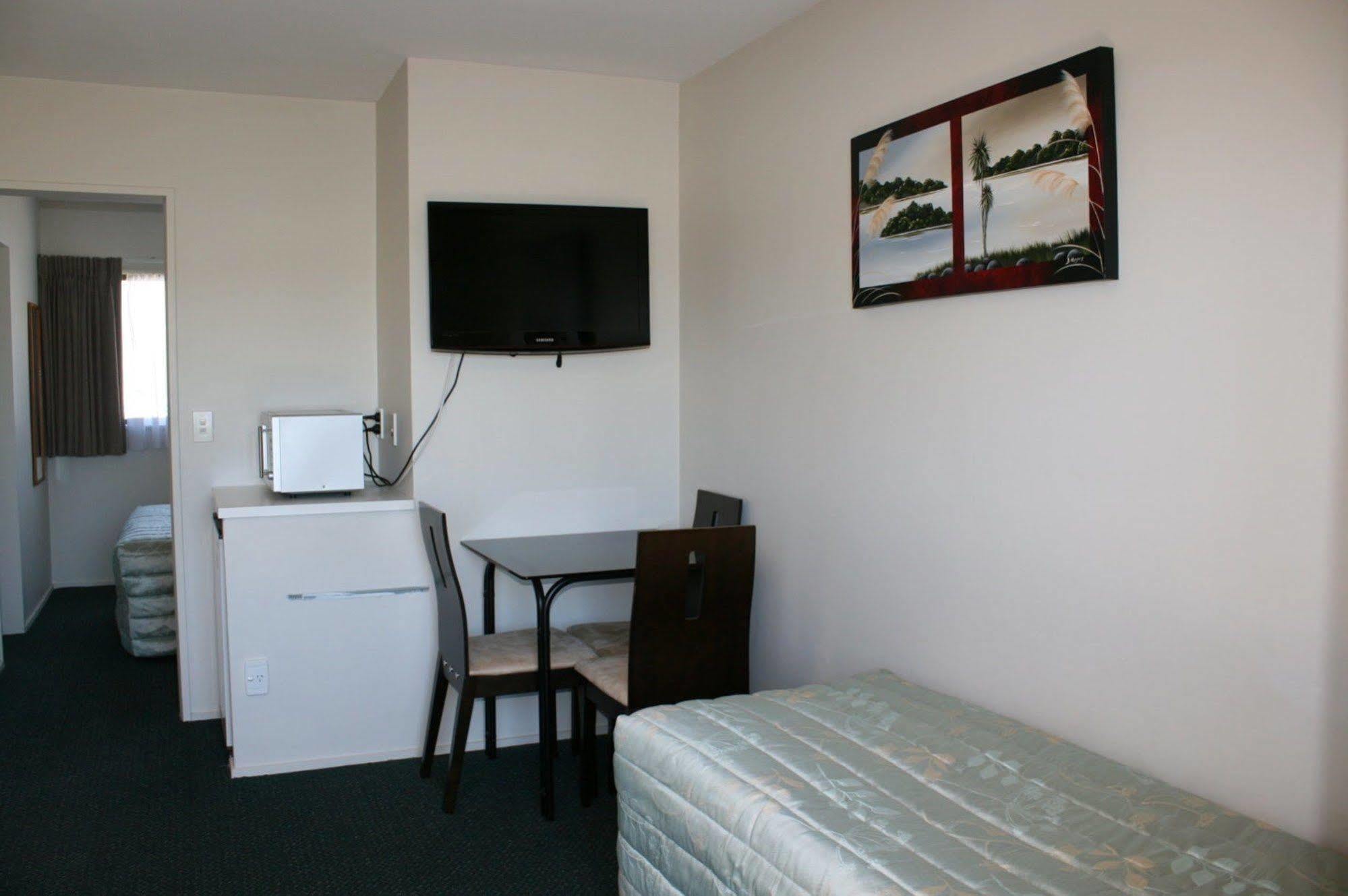 88 Wallace Court Motel Wellington Exteriör bild